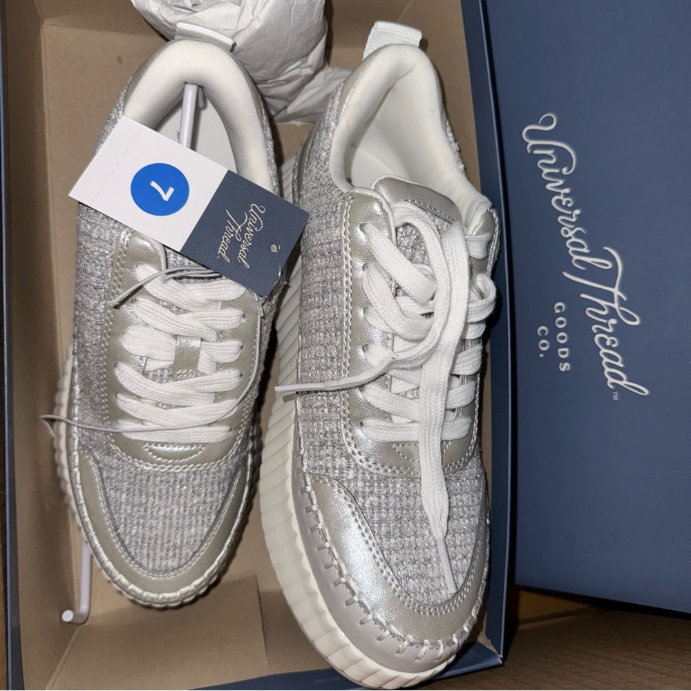 Universal Thread Silver and White Knit Sneakers